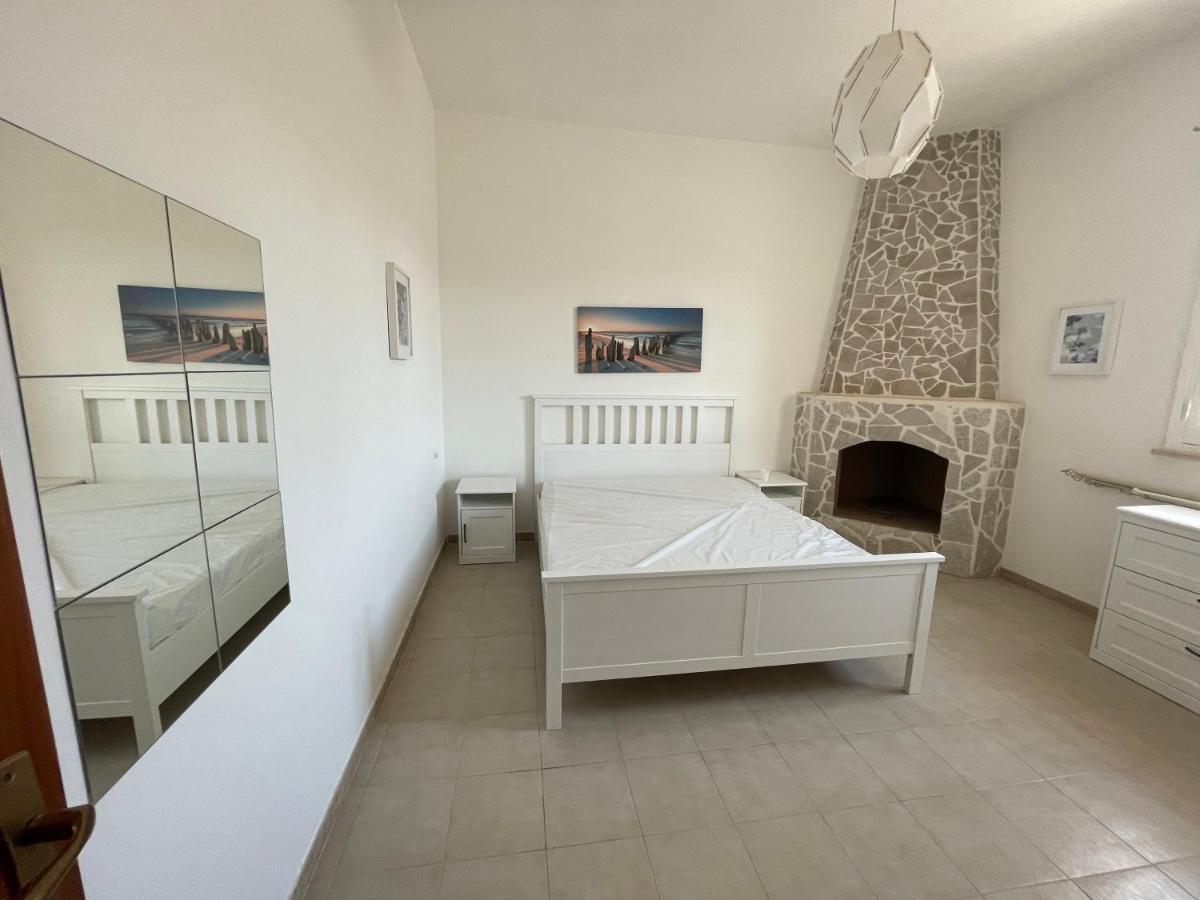 Villa Tonia San Pietro in Bevagna Luaran gambar