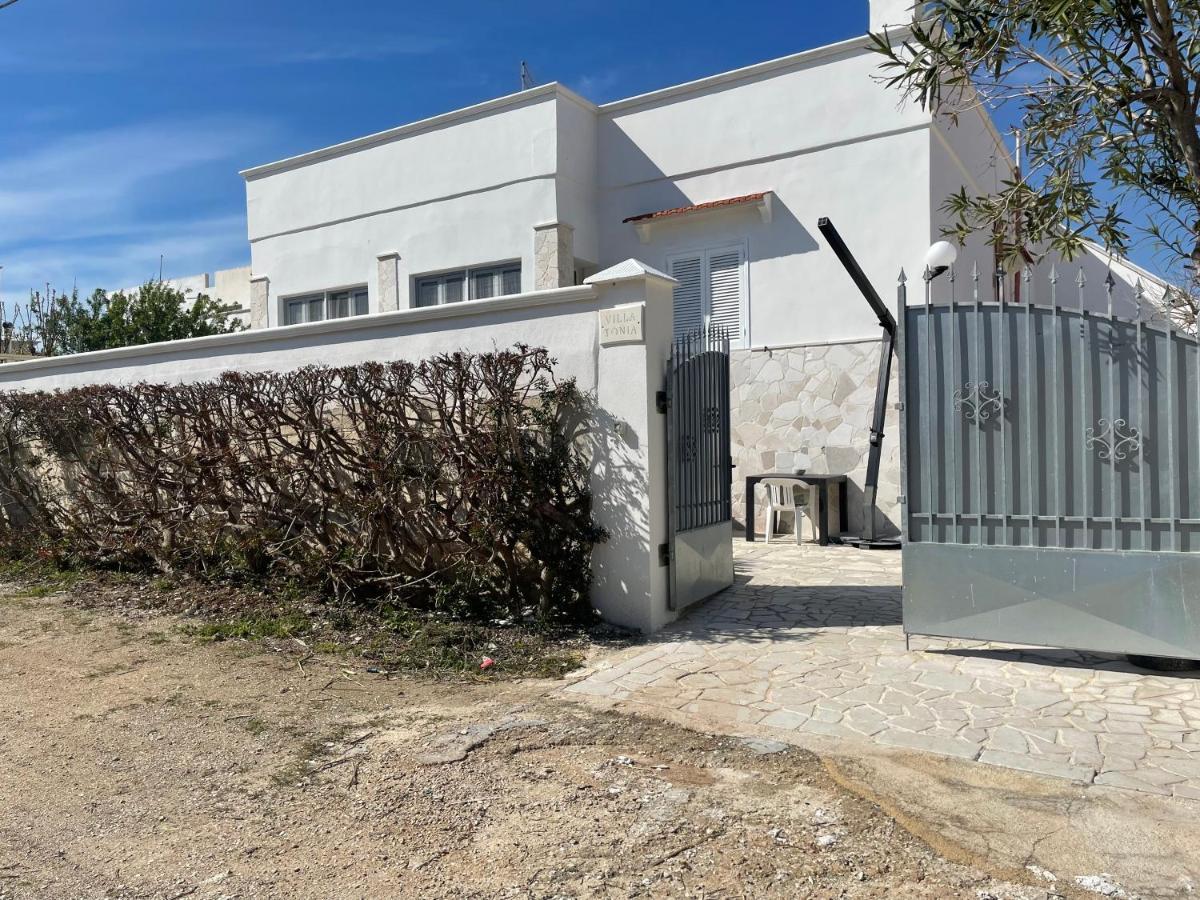 Villa Tonia San Pietro in Bevagna Luaran gambar